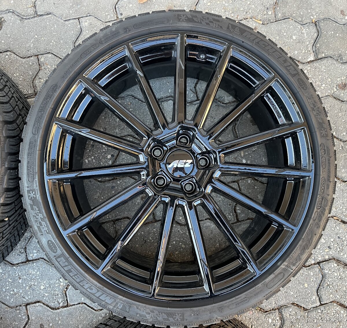 AEZ ATLANTA 8,5Jx R20 5x112 ET28 - Michelin Pilot Alpin - 5