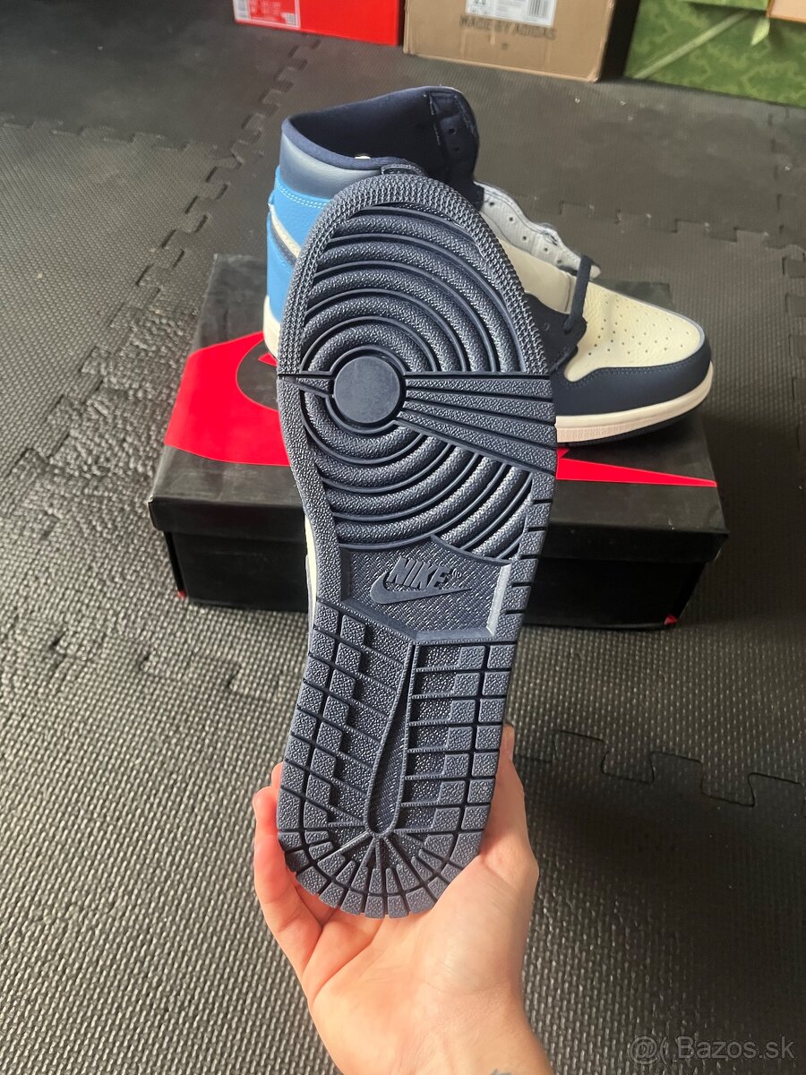 Nike Air Jordan 1 Obsidian - 5