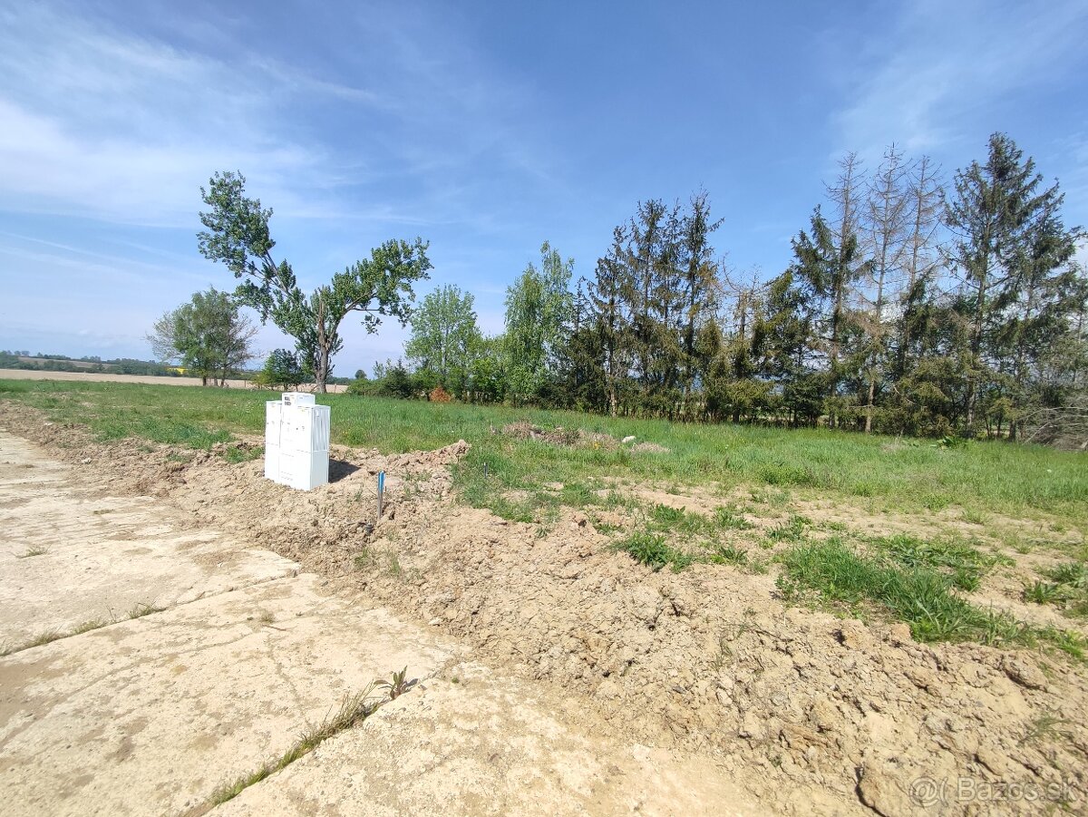 Predaj 3 pozemkov v obci Hnojné - 5