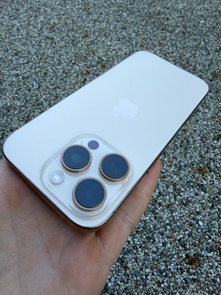 IPhone 16 pro - baterie 92% - 5