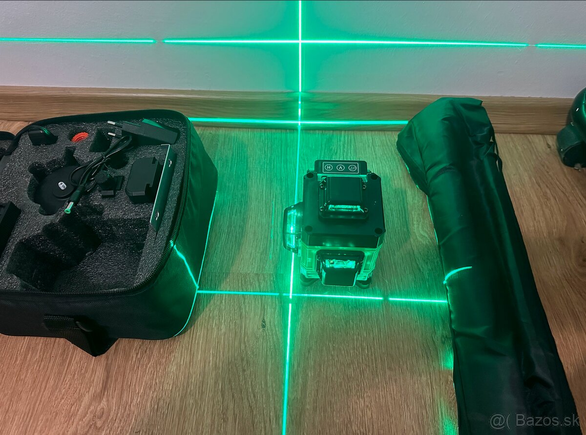 16-líniový samonivelačný laser 360° so zeleným lúčom a 2 bat - 5