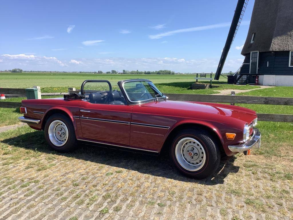 Triumph TR6 z roku 1976 - 5