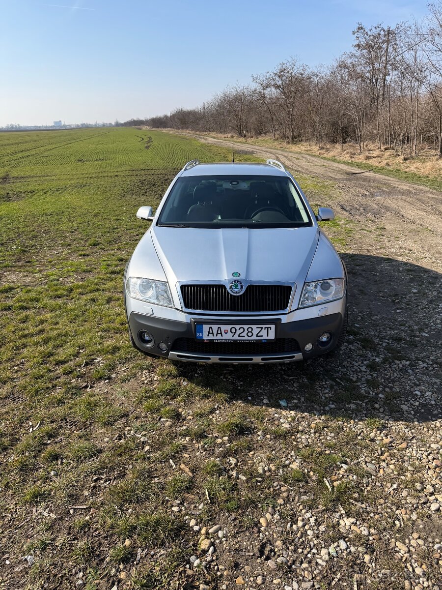 Škoda Octavia Scout - 5