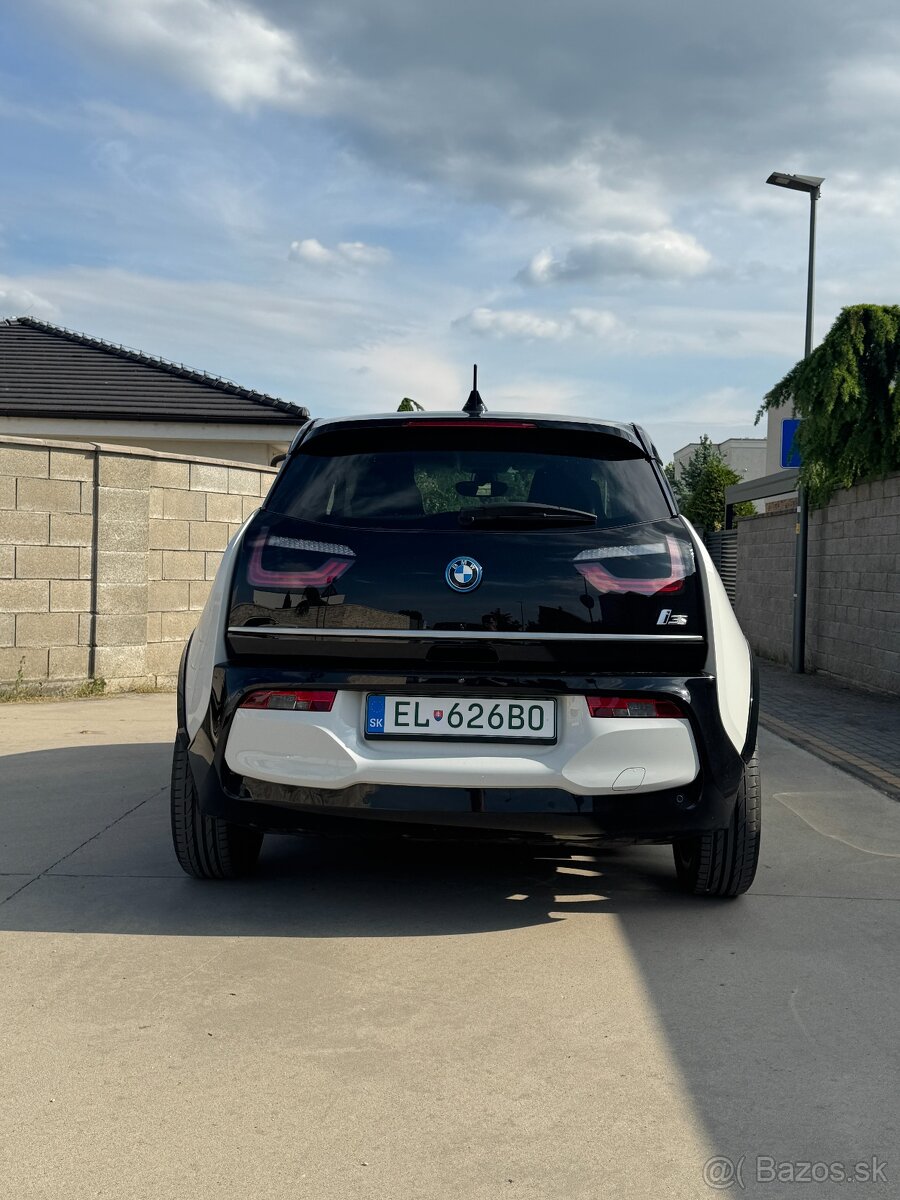 BMW i3s 120Ah, r.2022, Adaptív LED/Temp., Kamera, Vyhr.sedad