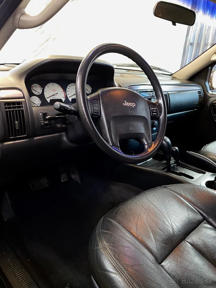 Predám jeep grand Cherokee limited
