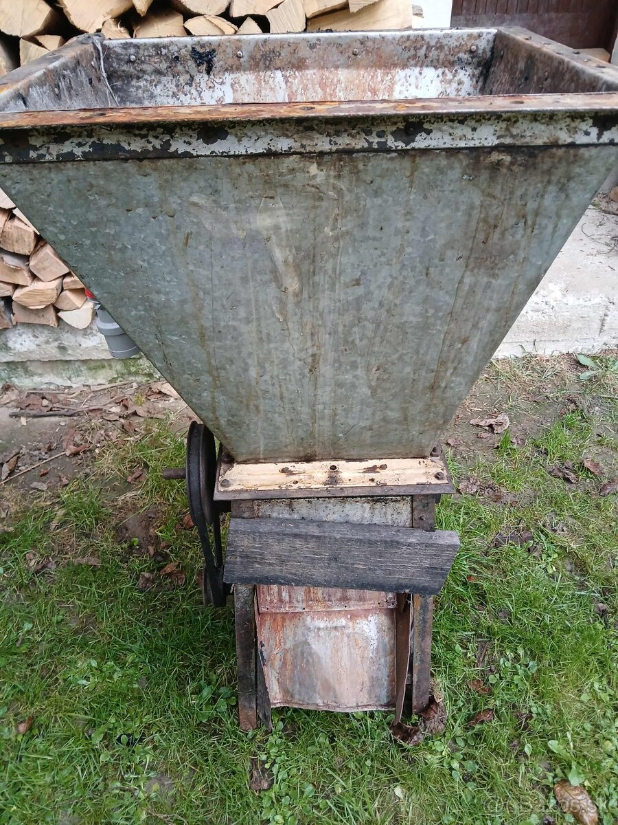 Predám šrotovník na jablká - 5