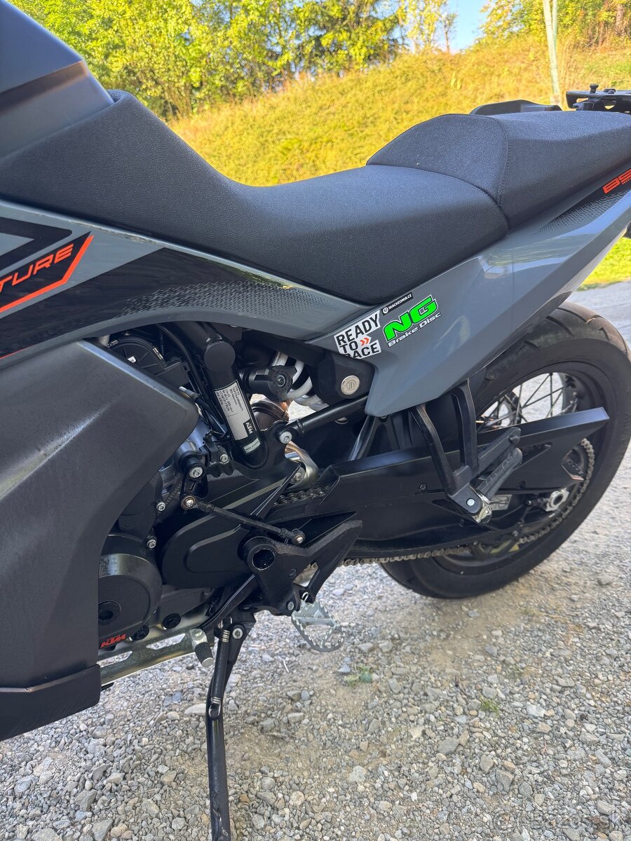 KTM 890 Adventure Black - 5