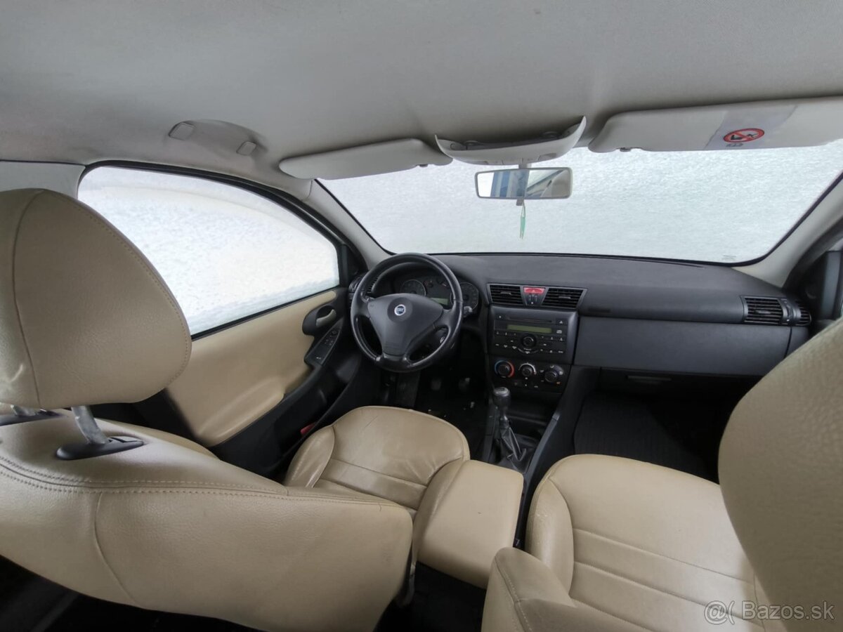 Predám Fiat Stilo 1.6 - 5