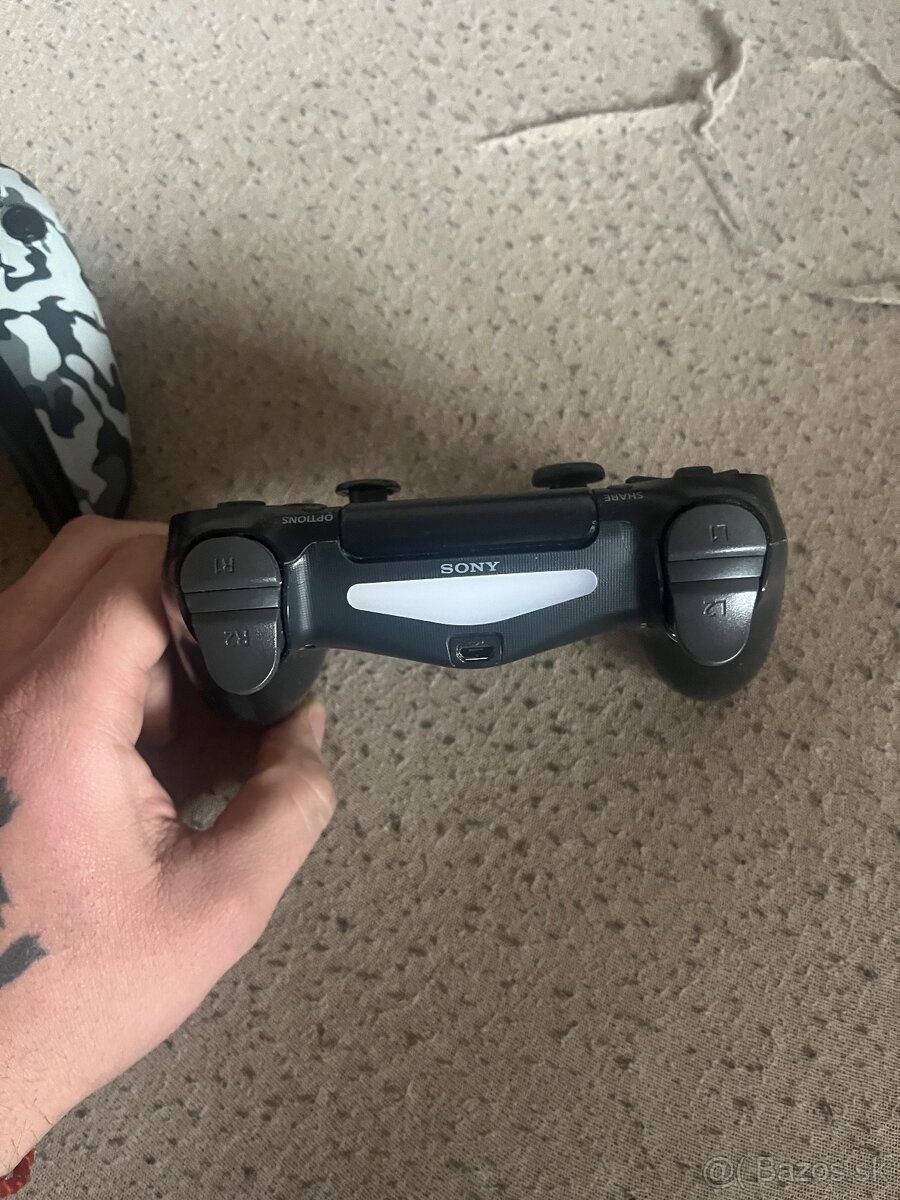 Nhl 23 plus dva ovladace - 5