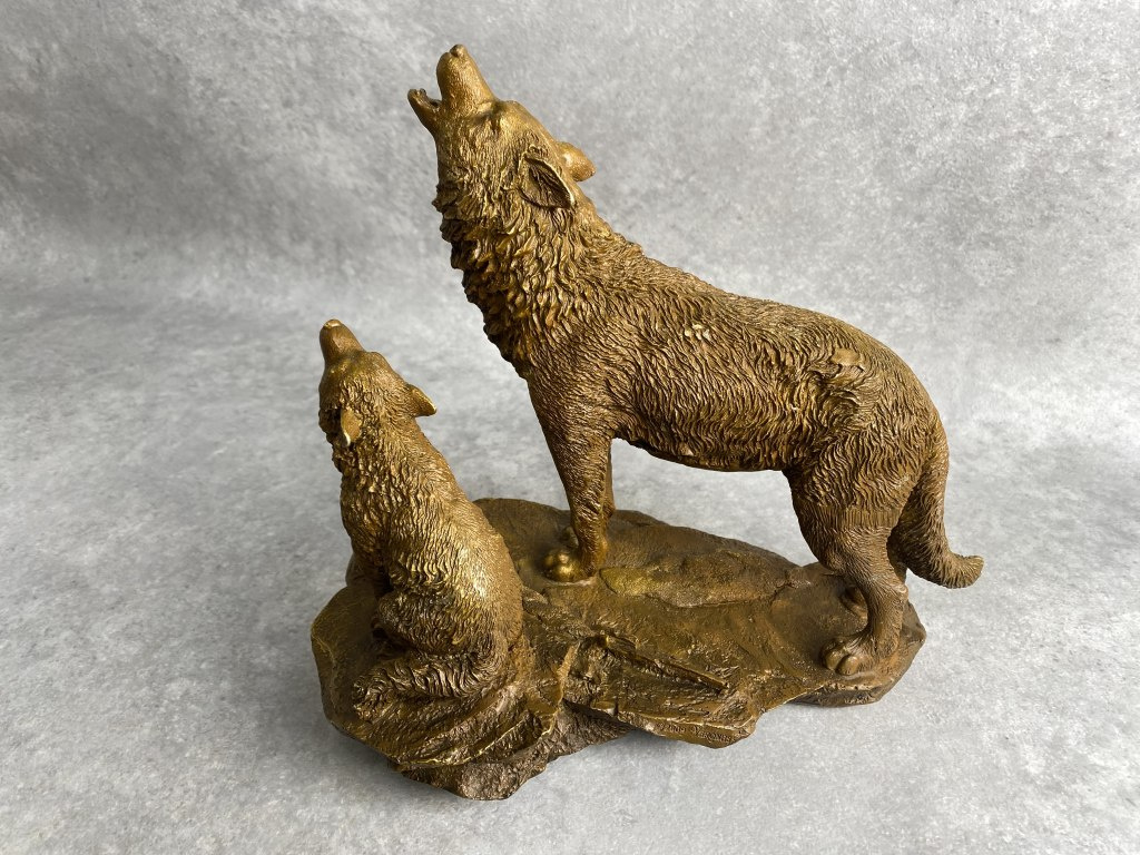 Bronzové súsošie Vijúce vlky - 5