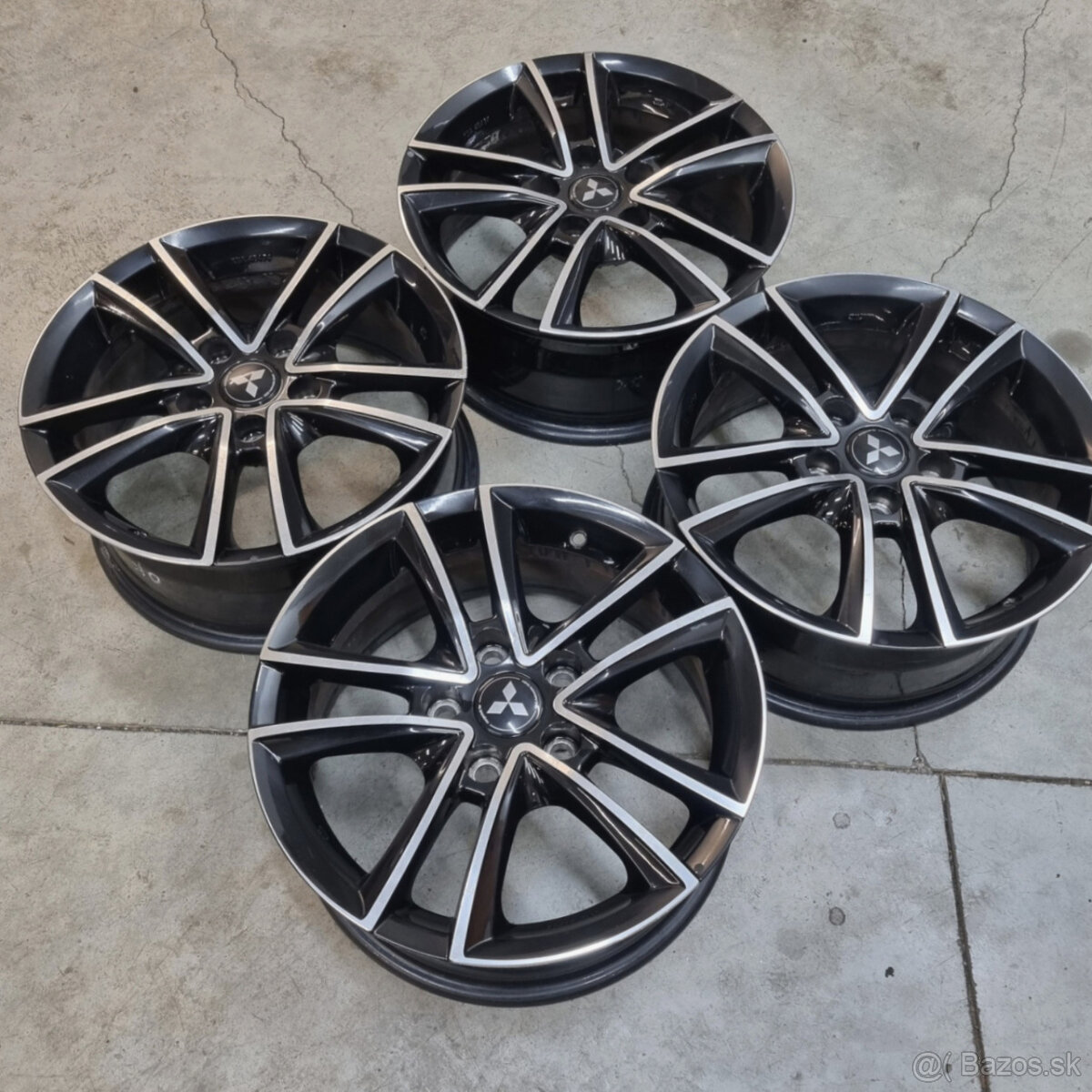 Hliníkové disky 5x114,3 R16 7J ET48 - 5