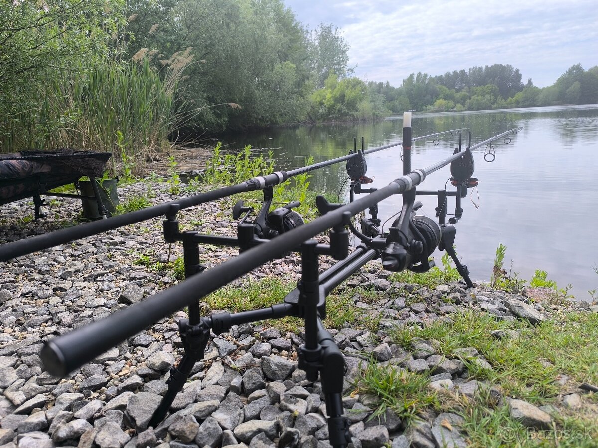 Rod Pod Avid Carp - 5