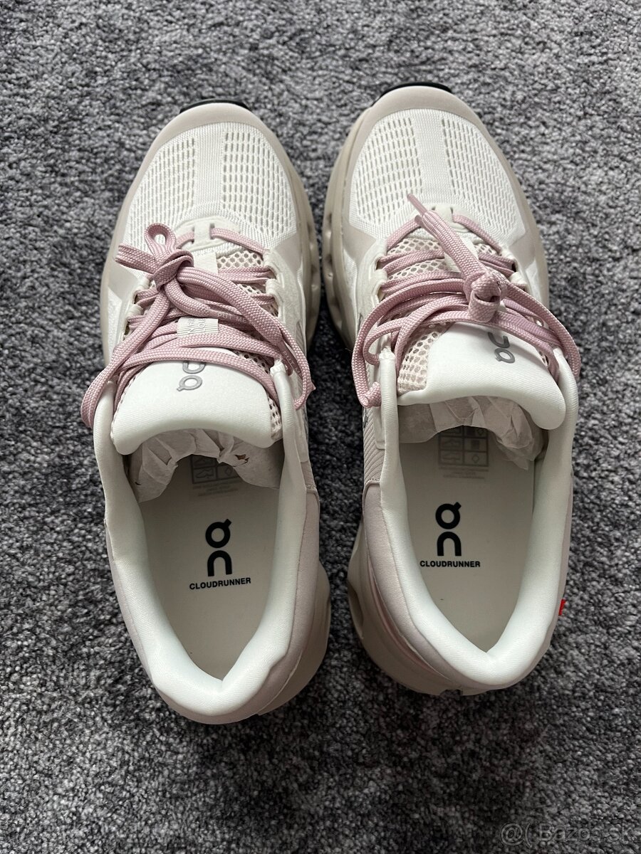 on Running model Cloudrunner 2 vel 38,5 - 5