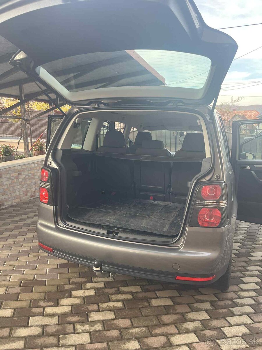 VW TOURAN 2.0 TDI - 5
