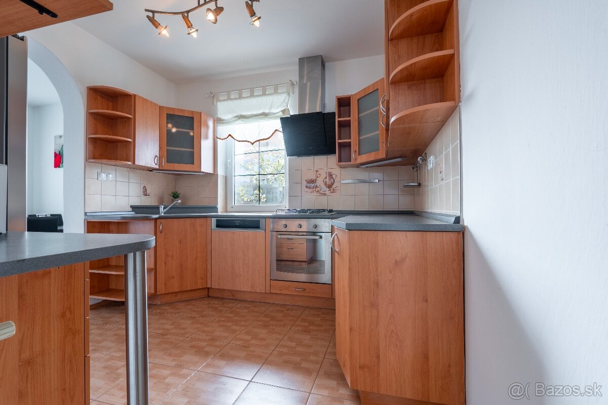 NA PREDAJ: Rodinný dom v obci Závod - 5