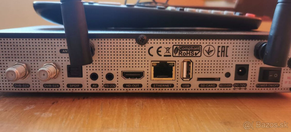 Octagon SF8008 satelitný príjmač - 5