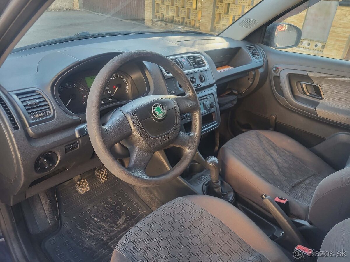 Predám Škoda Fabia II 1.2 HTP, r. 2011 - 5