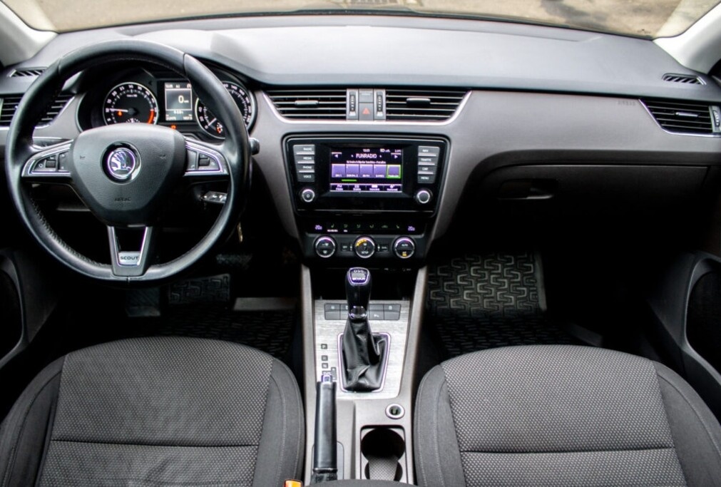 Škoda Octavia Combi 2015 - 5