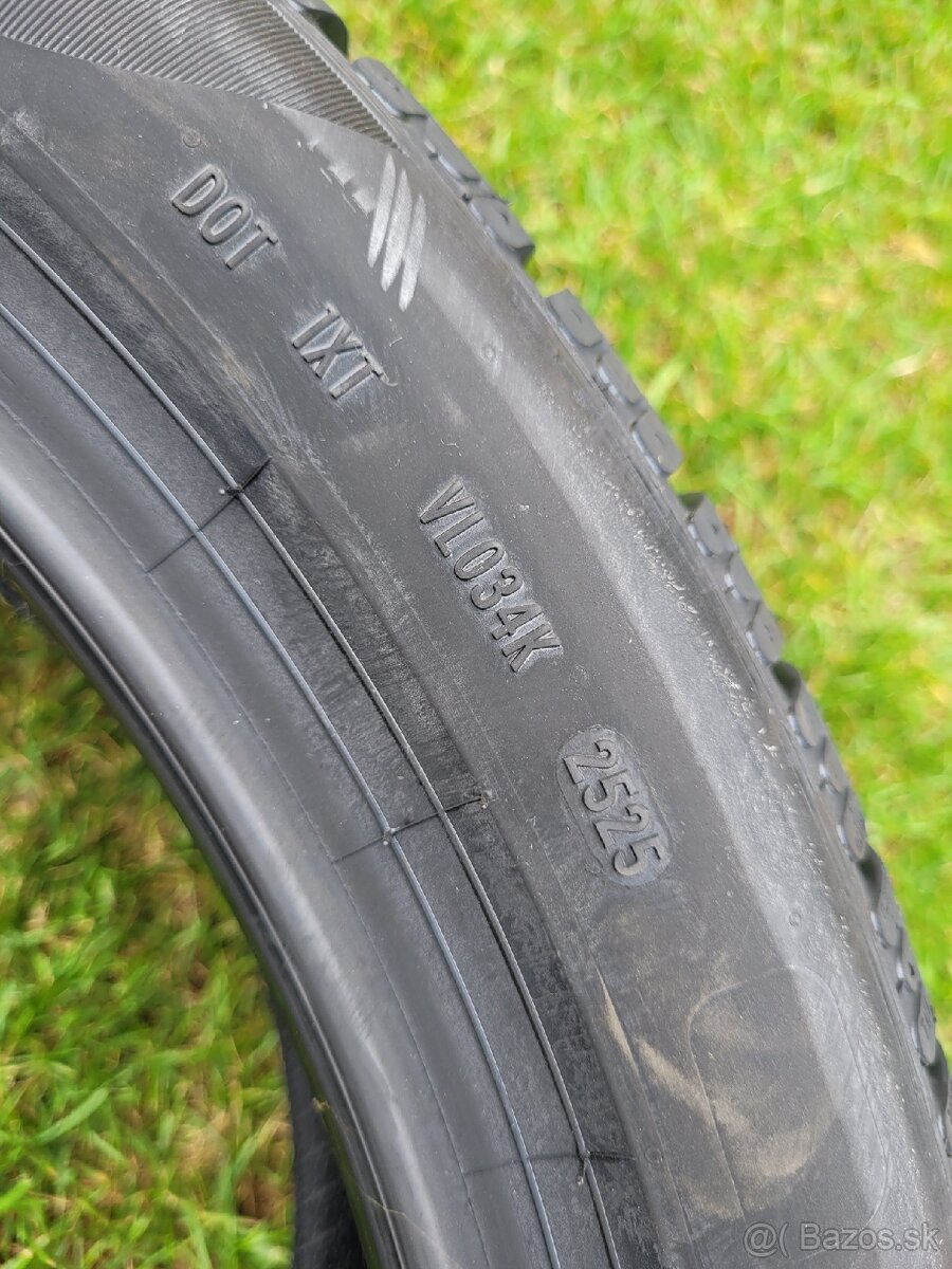 255/40r19 nová zimná sada - 5