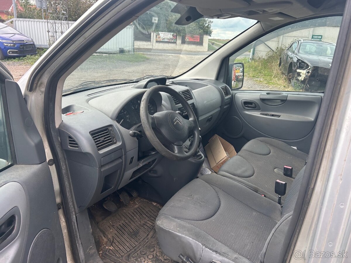 Citroen Jumpy 2,0HDI 100KW RHR prodám díly z vozu - 5