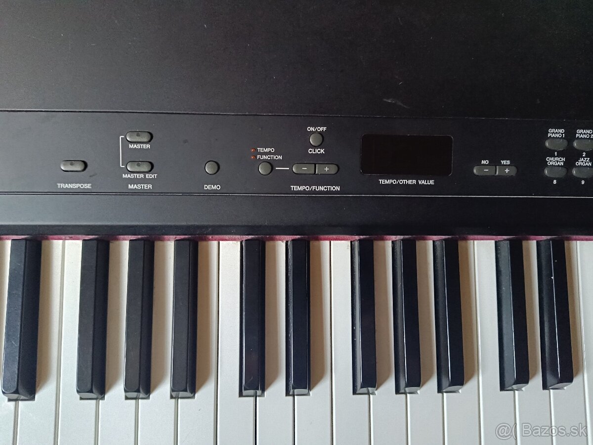 Yamaha CP33 – digitálne stage piano (88 kláves, vážená klavi - 5