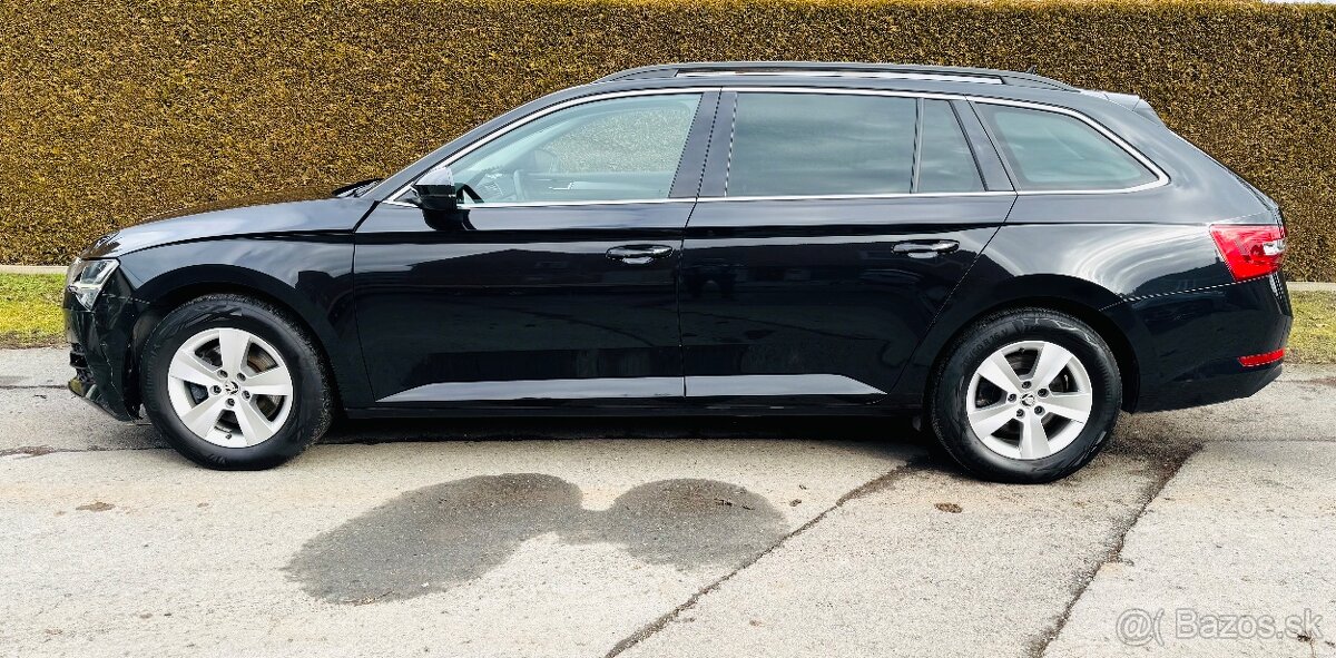 Škoda Superb 2,0 TDI DSG KOMBI,2/2022,NAVI,LED - 5