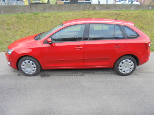 Škoda Rapid Spaceback SB 1.2 TSI 90k Ambition - 5