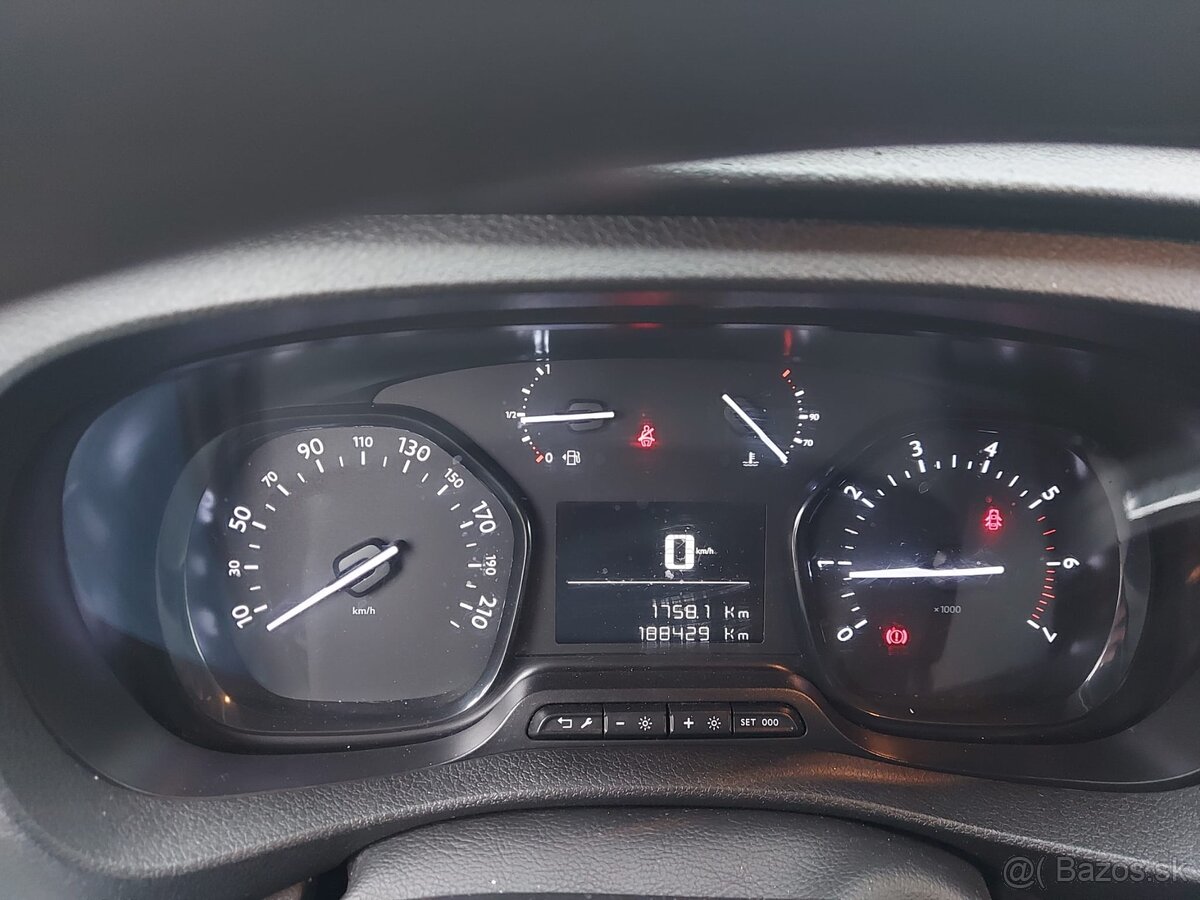 Predám CITROËN JUMPY 2,0D - 5