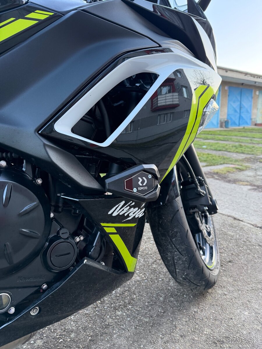 Kawasaki Ninja 650 - 5