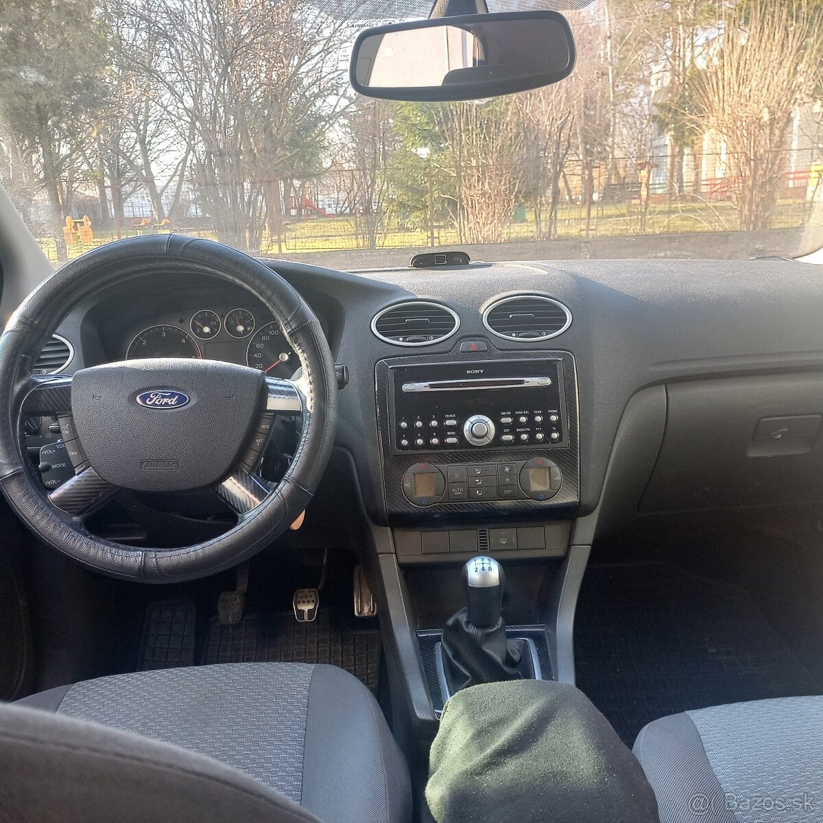 Predám Ford Focus 1.8tdci - 5