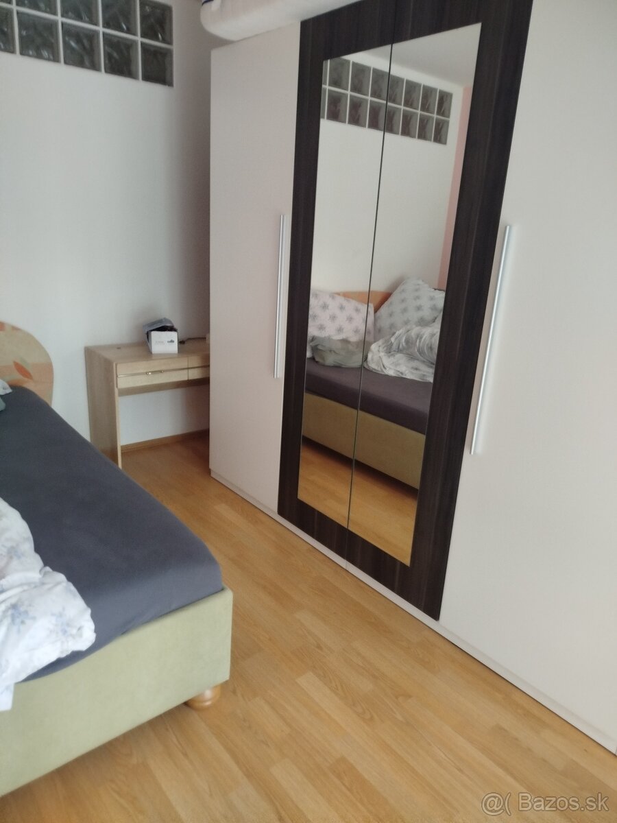 Prenajmem 2 izbový byt - 5