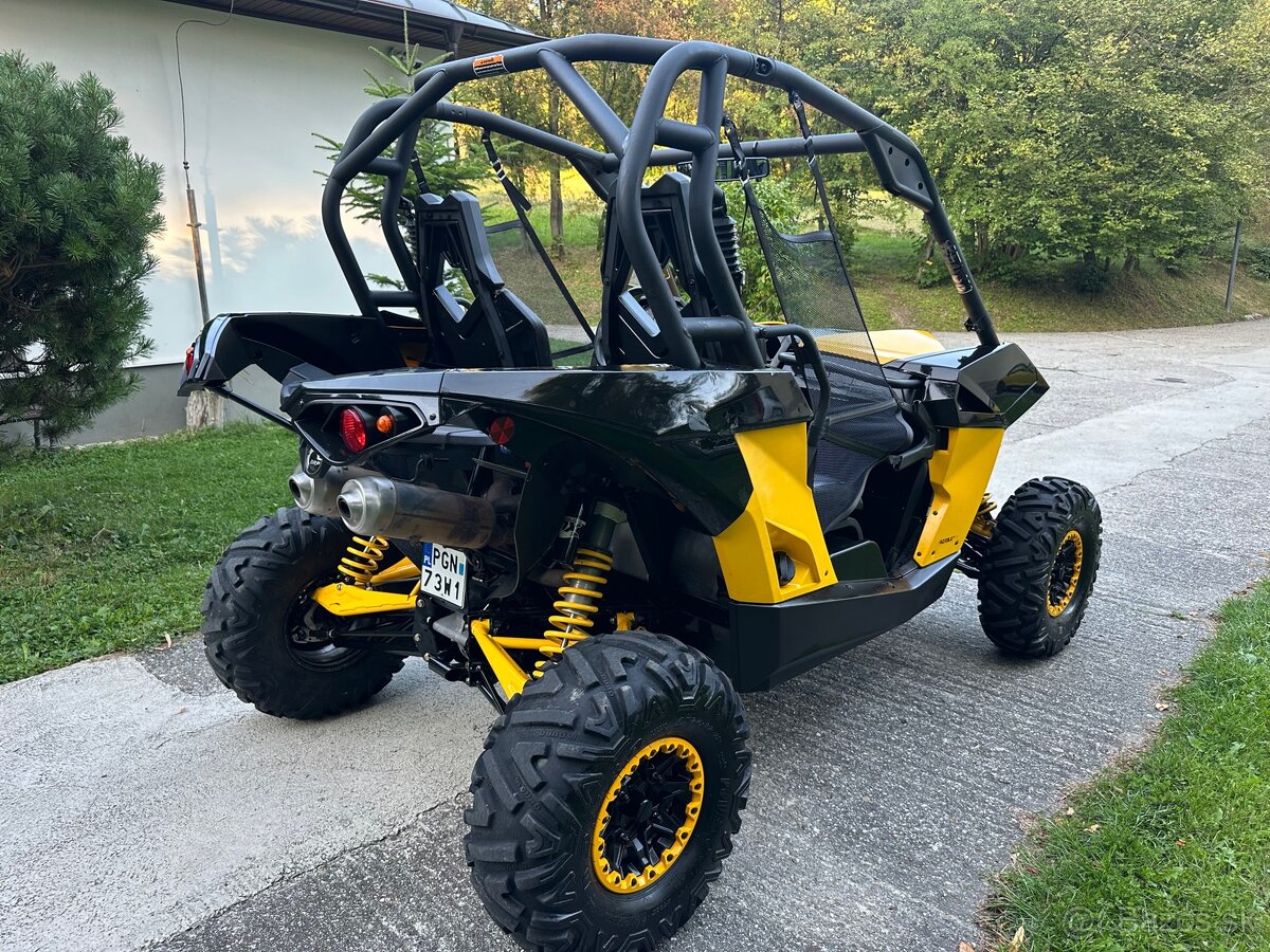 CAN-AM MAVERICK 1000R