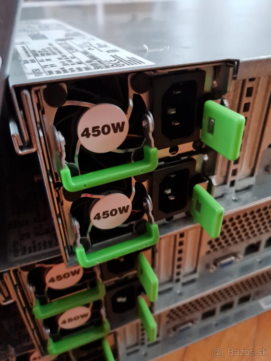 Inzerát na predaj: Server Fujitsu Primergy RX300 S7 - 5