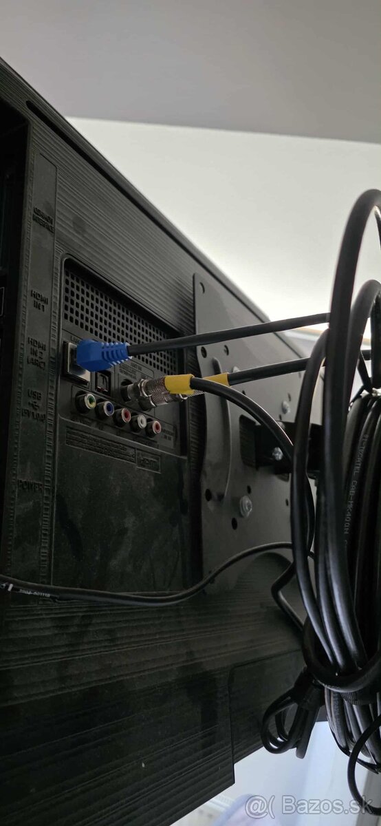 Televízor Samsung UE32T5372CD - 5