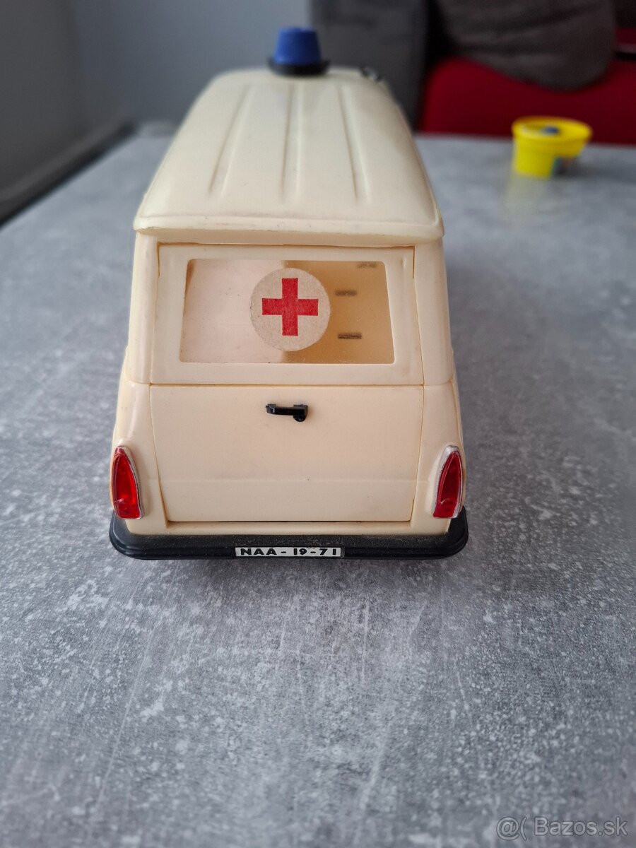 Škoda 1203,sanitka,kaden - 5