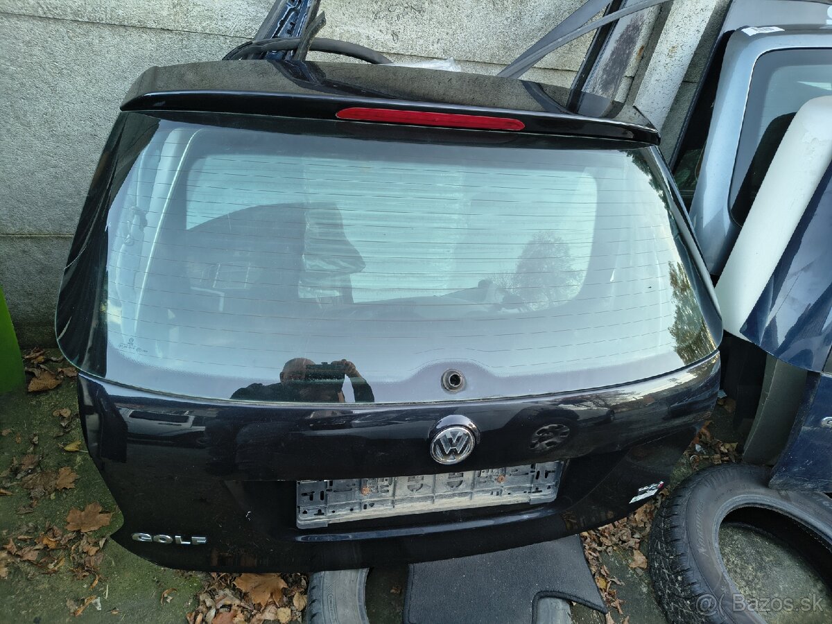 Predám kufrove dvere škoda vw - 5