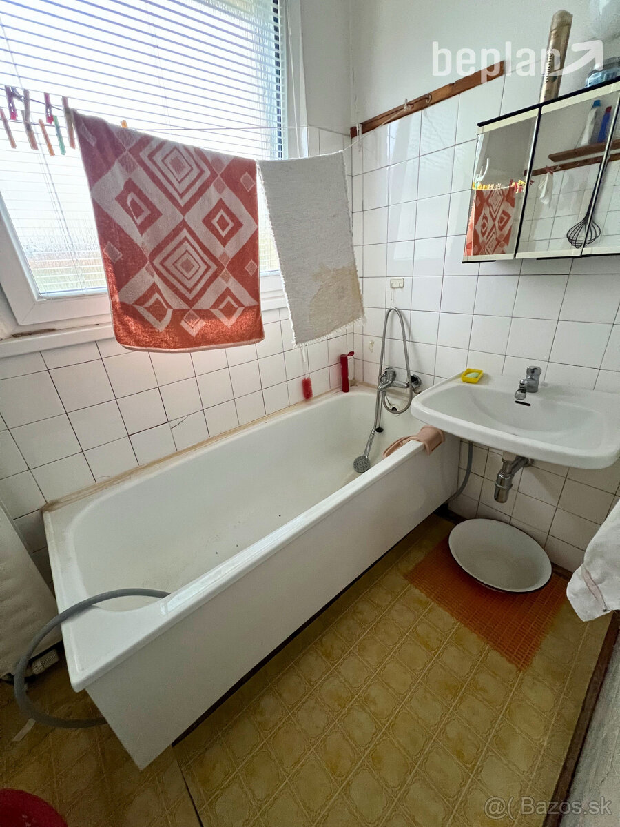 Na predaj 3 izbový byt na sídlisku Jahodníky - 5