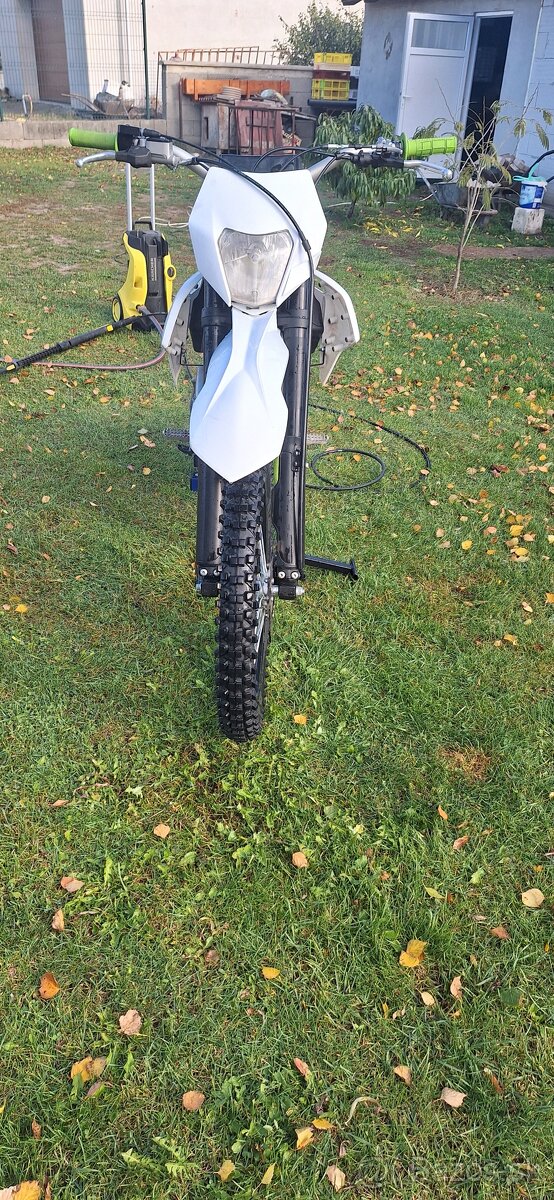 Cross 250
