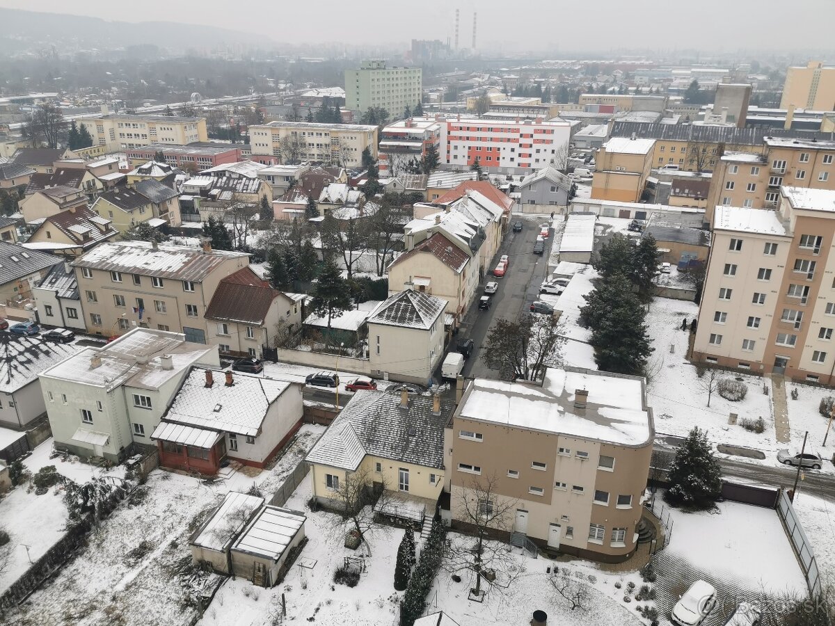 Južná trieda - veľký 3 izbový byt na predaj - 5