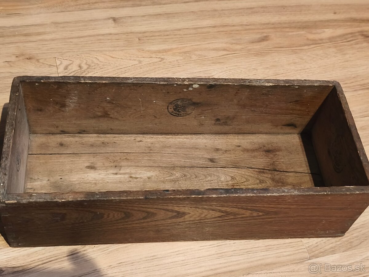 Četnícka bednička na náboje - 5