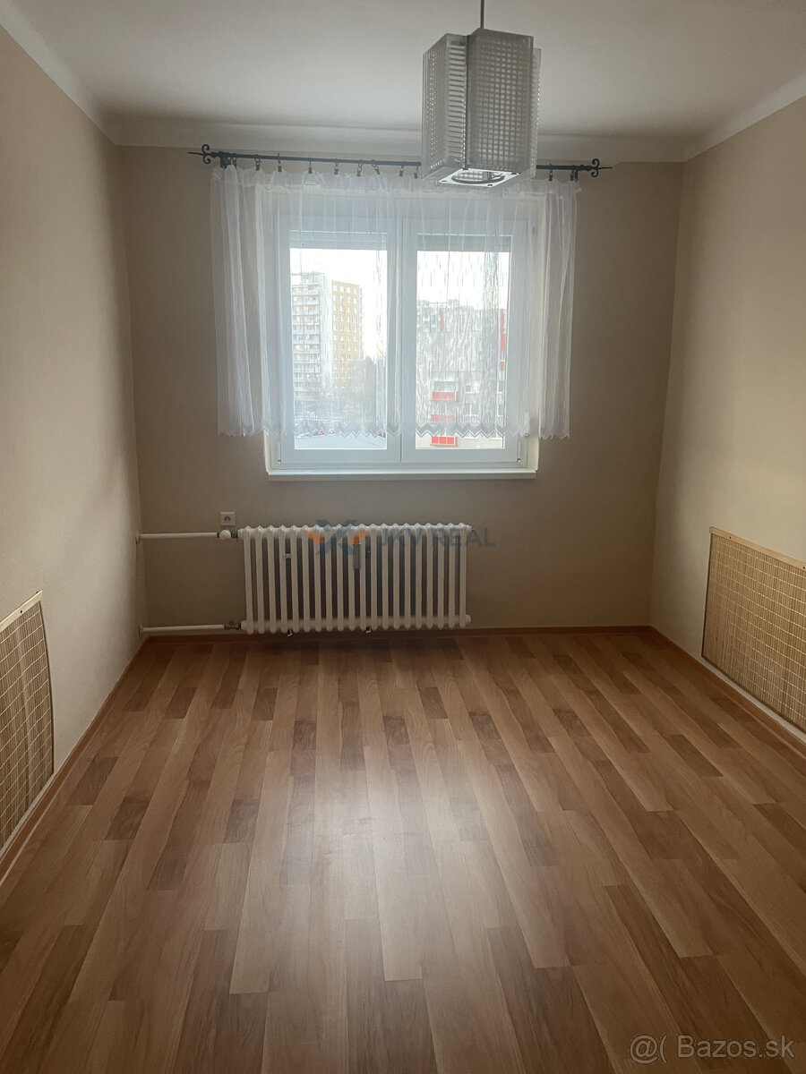 3 izbový byt skoro v srdci Levíc - 5