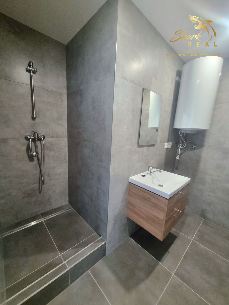 Na Predaj 2-izbový byt po exkluzívnej kompletnej rekonštrukc - 5