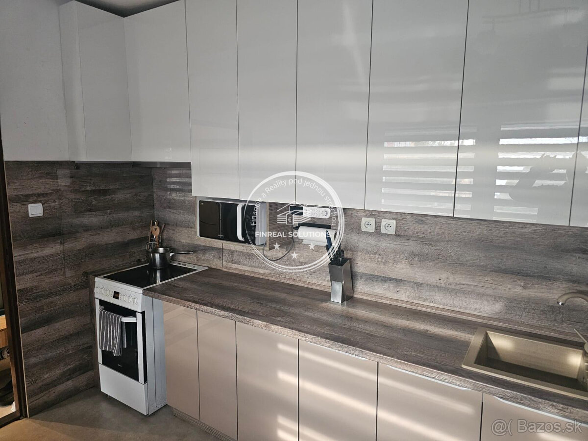 Predám 5 izb. rodinný dom Pruské - 5