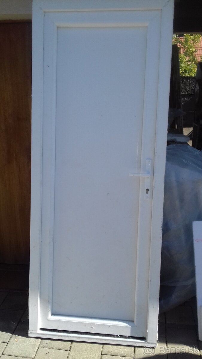 dvere plastove vchodove dvere garaž brana okna plastove - 5