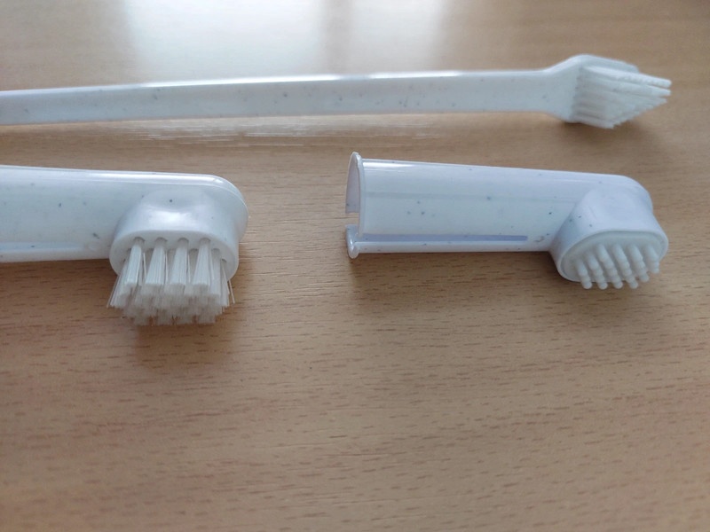 Samočistiaca kefa a zubné kefky - 5