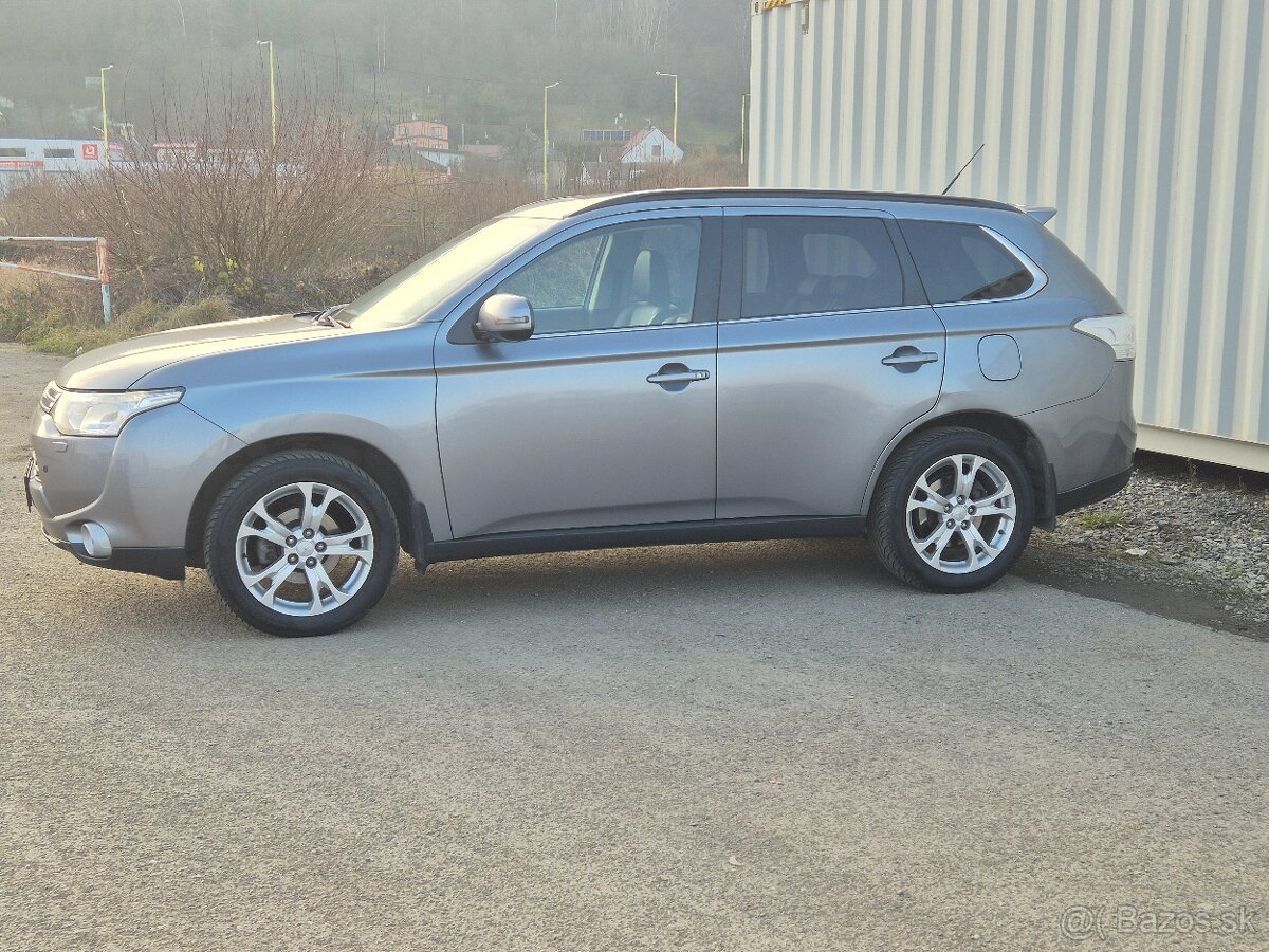 Mitsubishi Outlander 2.2 DI-D Intense+ - 5