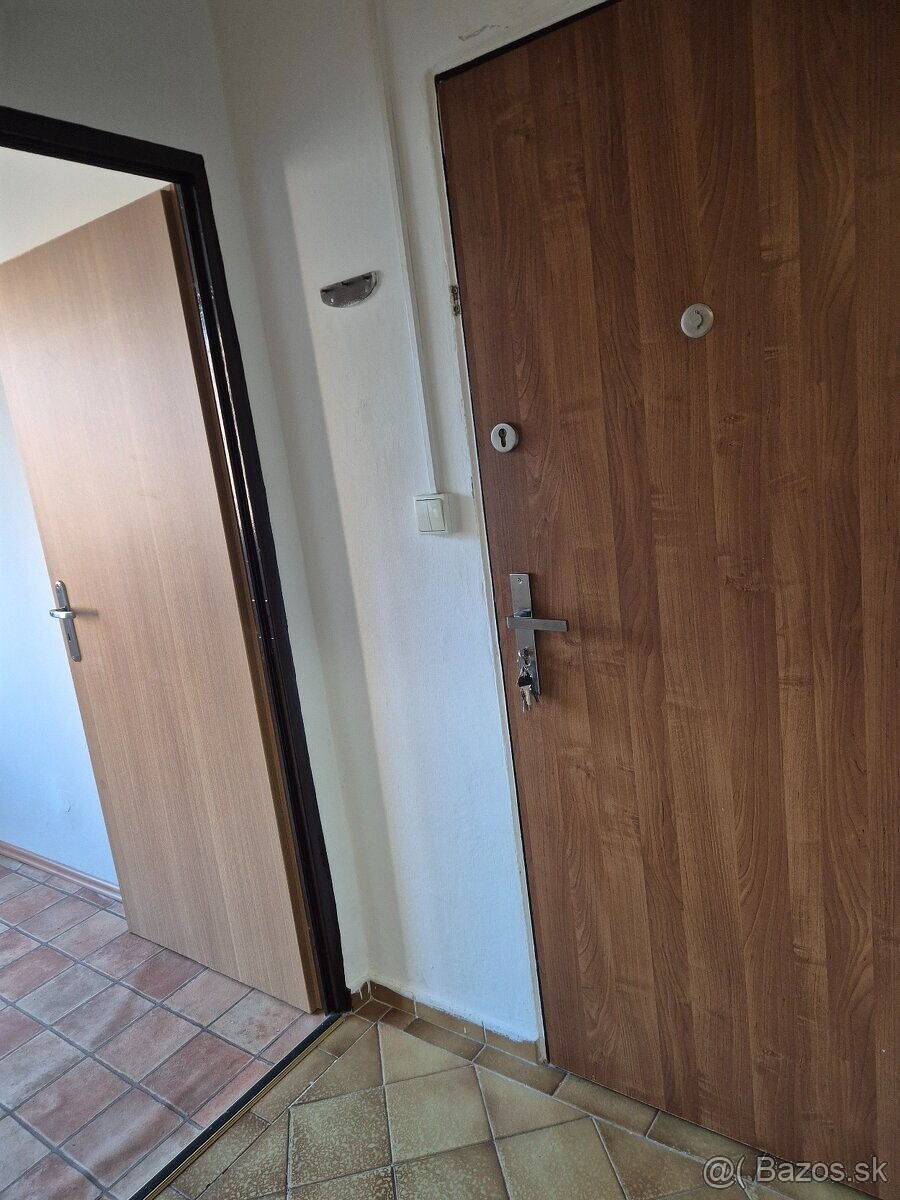 1-izbový byt na Eötvösovej ulici v Komárne - 5