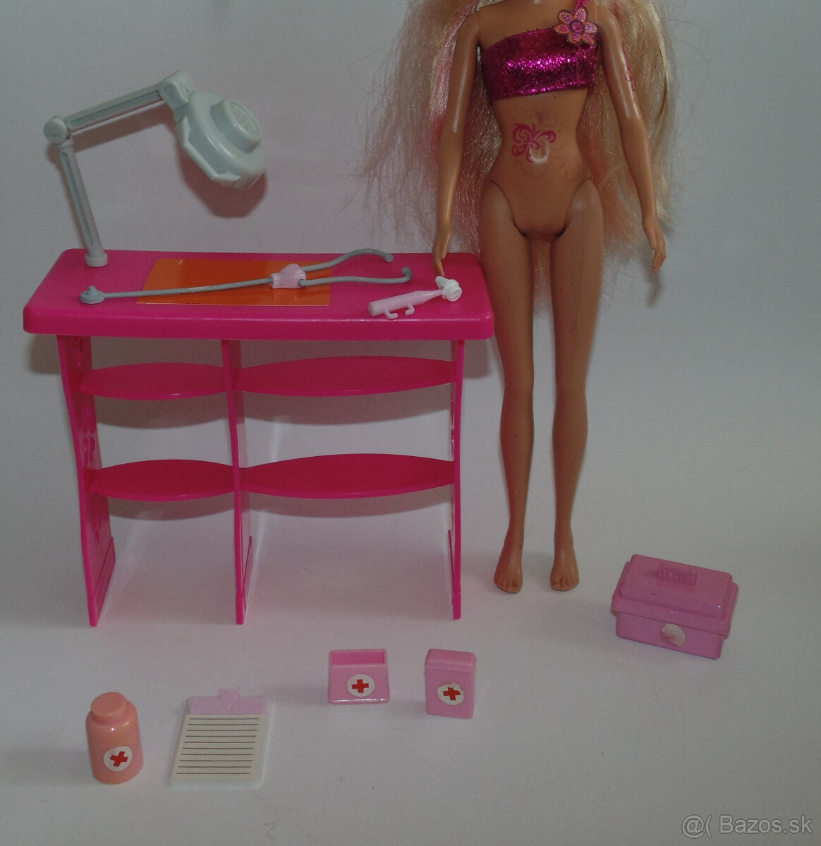 Barbie kuchynka, stôl pre Barbie - 5