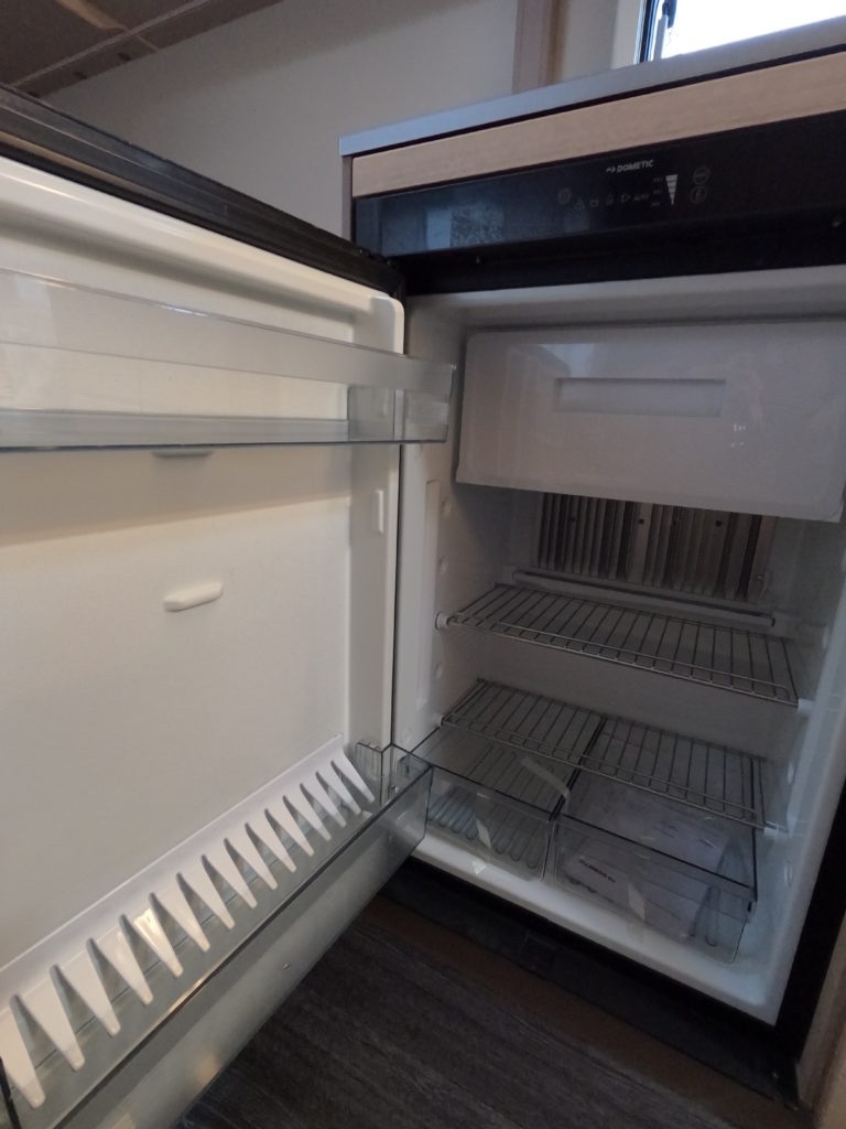 🚐 Prenájom karavanu – Weinsberg CaraCito 470 EU - 5