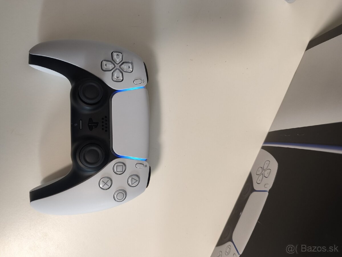 Playstation 5 825GB - 5